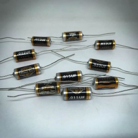 capacitores